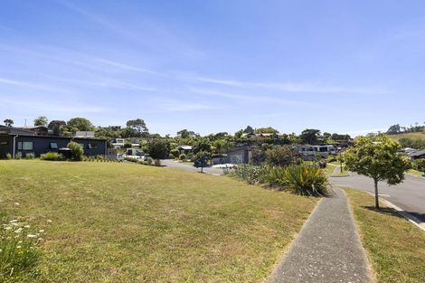 Photo of property in 1 Harakeke Place, Raglan, 3225