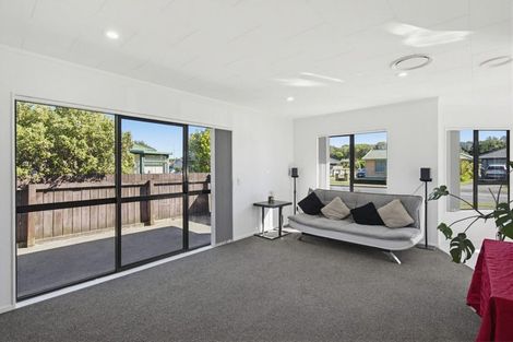 Photo of property in 108 Makarini Street, Paraparaumu, 5032