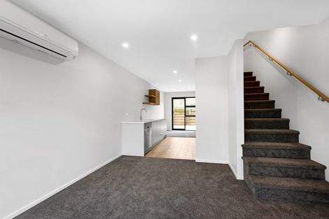 Photo of property in 8/370 Stokes Valley Road, Stokes Valley, Lower Hutt, 5019