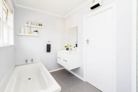 Photo of property in 7 Raukawa Grove, Trentham, Upper Hutt, 5018