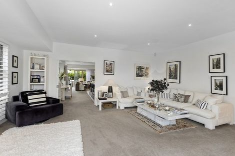 Photo of property in 4 Dunsford Close, Halswell, Christchurch, 8025