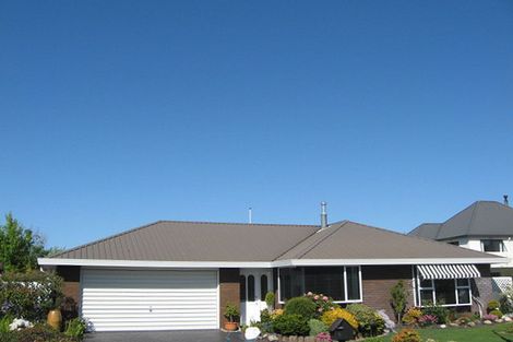 Photo of property in 5 Goodall Place, Redwood, Christchurch, 8051