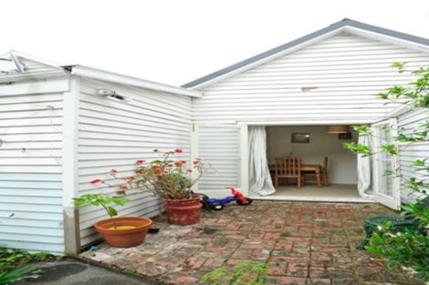Photo of property in 64 Oxford Street, Lyttelton, 8082