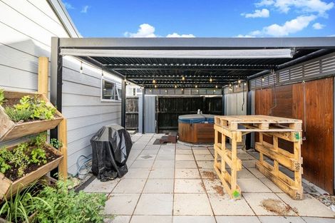 Photo of property in 1/13 Johnson Street, Sydenham, Christchurch, 8023