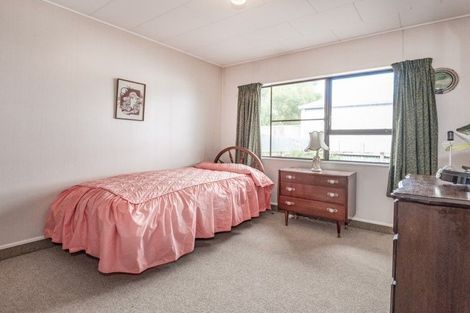 Photo of property in 2/411 Avenue Road West, Hastings, 4122