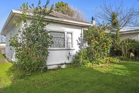 Photo of property in 14 Cochrane Street, Elgin, Gisborne, 4010