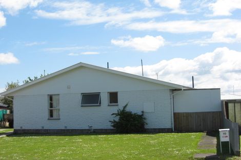 Photo of property in 10 Coates Place, Rangiora, 7400
