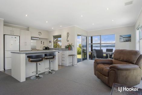 Photo of property in 33a Waione Avenue, Athenree, Katikati, 3177