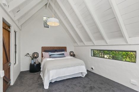 Photo of property in 31 Howard Road, Point Howard, Lower Hutt, 5013