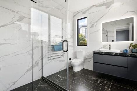 Photo of property in 2 Taku Close, Long Bay, Auckland, 0630