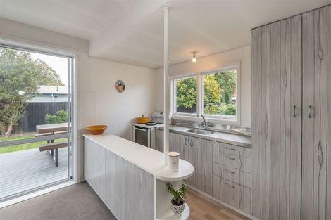 Photo of property in 35 Prestons Road, Redwood, Christchurch, 8051