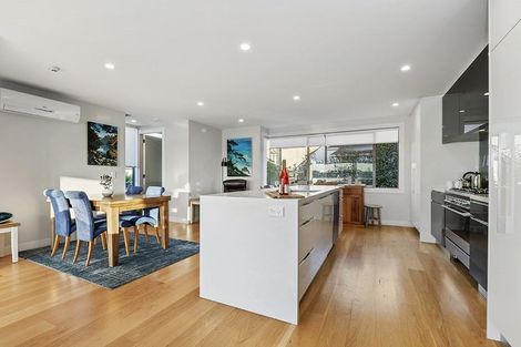 Photo of property in 2f Dodson Avenue, Milford, Auckland, 0620