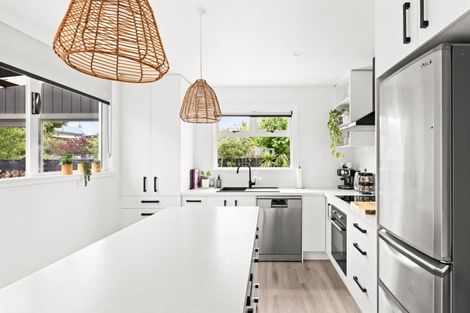 Photo of property in 29 Pukeko Place, Westshore, Napier, 4110