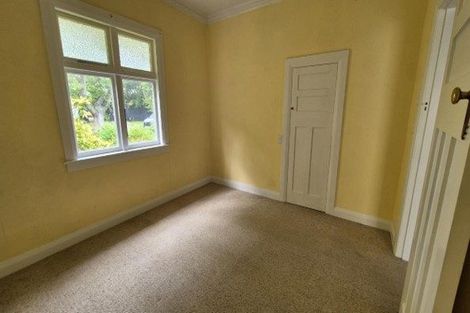 Photo of property in 27 Manapouri Crescent, Hokowhitu, Palmerston North, 4410