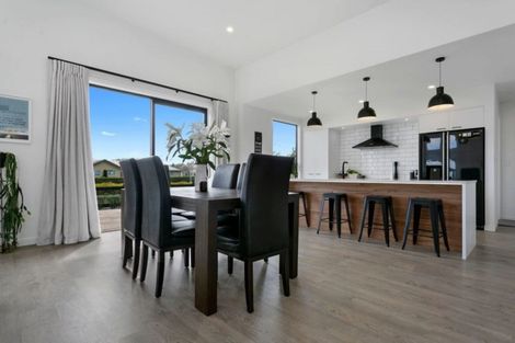 Photo of property in 2b Baxter Michael Crescent, Cambridge, 3434