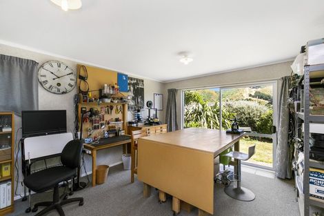 Photo of property in 9 Frobisher Street, Island Bay, Wellington, 6023