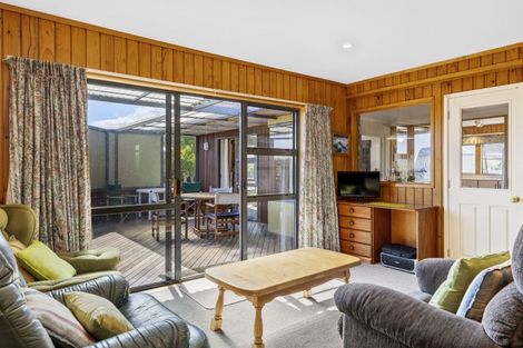 Photo of property in 14 Fairview Terrace, Waipahihi, Taupo, 3330