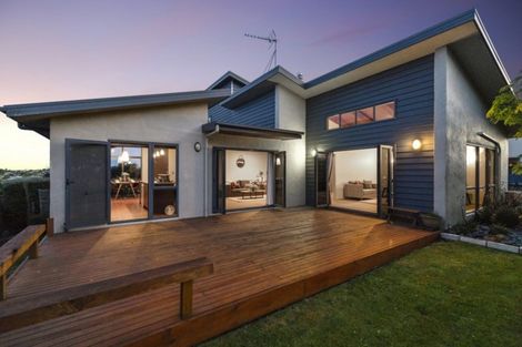 Photo of property in 15 Southworth Place, Grandview Heights, Hamilton, 3200