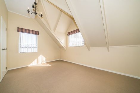 Photo of property in 9 Bruce Place, Highbury, Palmerston North, 4412