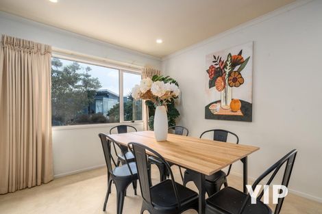 Photo of property in 45 Tamworth Crescent, Newlands, Wellington, 6037