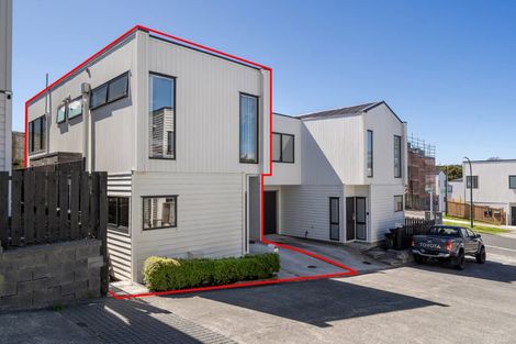 Photo of property in 42 Waihou Crescent, Albany Heights, Auckland, 0632