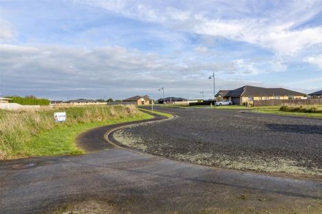 Photo of property in 2 Yulestar Place, Hawera, 4610