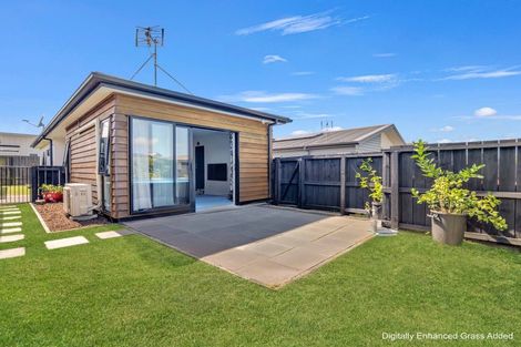 Photo of property in 29 Liberation Road, Papakura, 2110