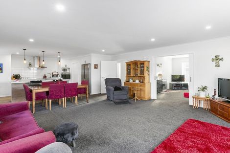 Photo of property in 33 Silver Springs Boulevard, Mosgiel, 9024