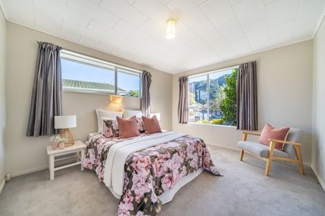 Photo of property in 75 Pasadena Crescent, Totara Park, Upper Hutt, 5018
