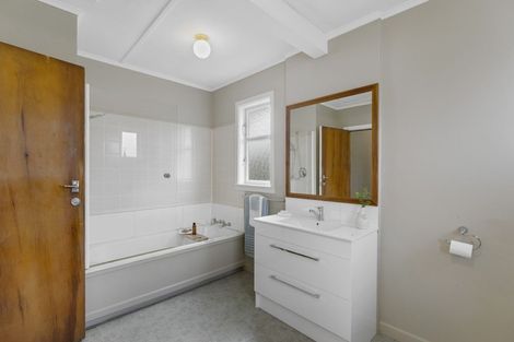 Photo of property in 29 Manuka Street, Otaki Beach, Otaki, 5512