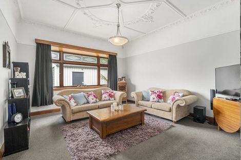 Photo of property in 19 Limbrick Street, Terrace End, Palmerston North, 4410