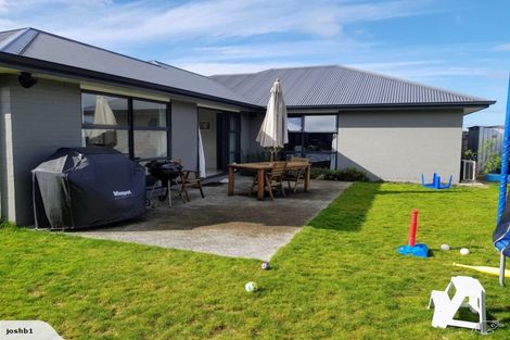 Photo of property in 2 Millbrae Place, Pokeno, 2402