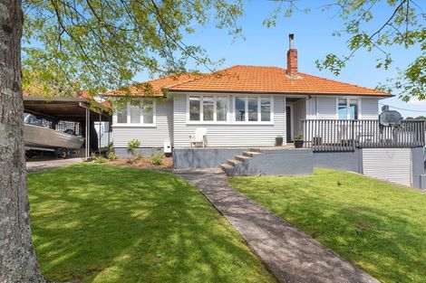 Photo of property in 14 Fraser Road, Narrow Neck, Auckland, 0624