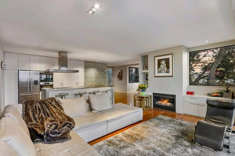 Photo of property in 4 Ronaki Road, Mission Bay, Auckland, 1071