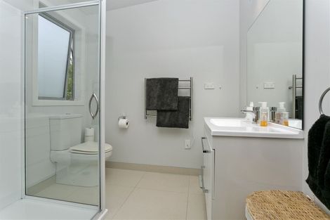 Photo of property in 128a Glamorgan Drive, Torbay, Auckland, 0630