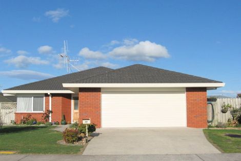 Photo of property in 11 Beachlands Place, Papamoa Beach, Papamoa, 3118