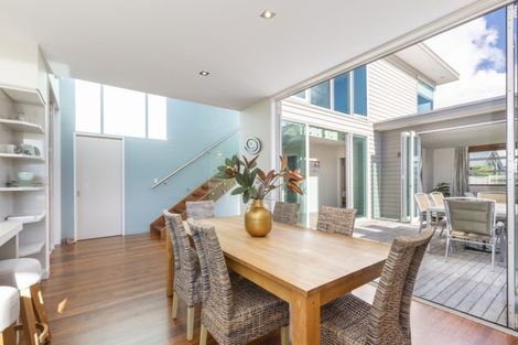 Photo of property in 12 Te Mauri Place, Omaha, 0986