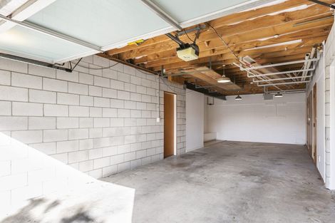 Photo of property in 127-127a Gowing Drive, Meadowbank, Auckland, 1072