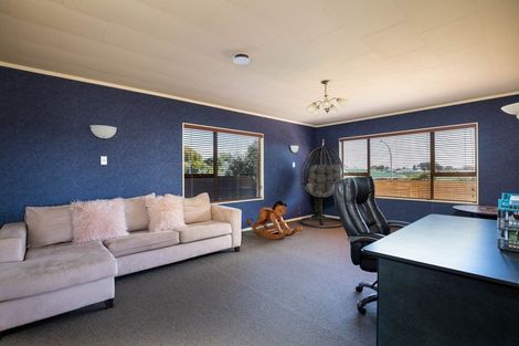 Photo of property in 6 Silby Street, Waitara, 4320