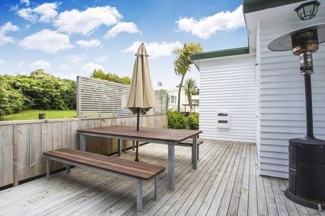 Photo of property in 3/59 Woodside Road, Massey, Auckland, 0614