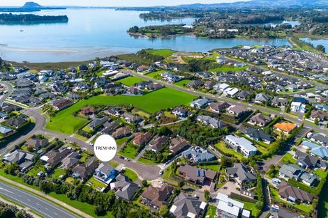 Photo of property in 12 Haden Place, Omokoroa, 3114