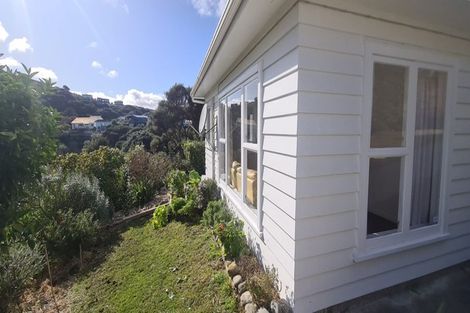 Photo of property in 2 Taupo Crescent, Plimmerton, Porirua, 5026