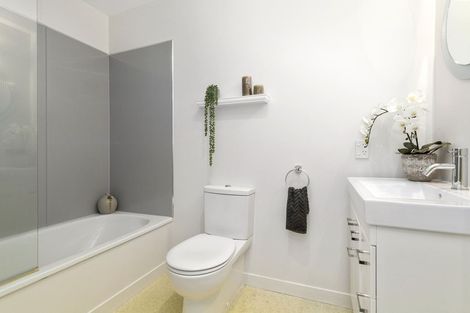 Photo of property in 8a Hollies Crescent, Johnsonville, Wellington, 6037