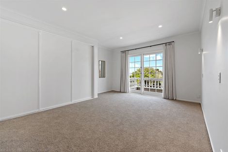 Photo of property in 1/25 James Evans Drive, Northcote, Auckland, 0627