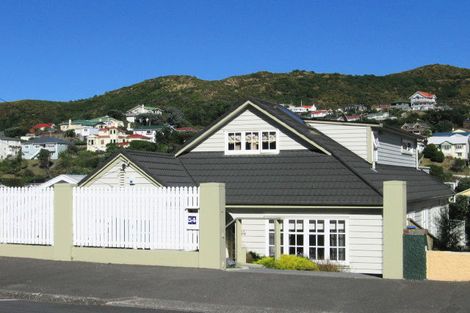Photo of property in 54 Clyde Street, Island Bay, Wellington, 6023