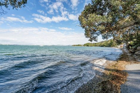 Photo of property in 64 Manganese Point Road, Tamaterau, Whangarei, 0174