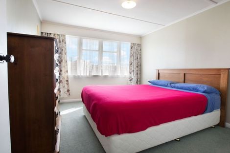 Photo of property in 10 Maher Place, Ranui, Porirua, 5024