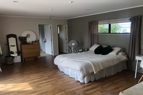 Photo of property in 128 Tutere Street, Waikanae Beach, Waikanae, 5036