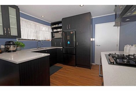 Photo of property in 2/6 Borich Road, Sunnyvale, Auckland, 0612