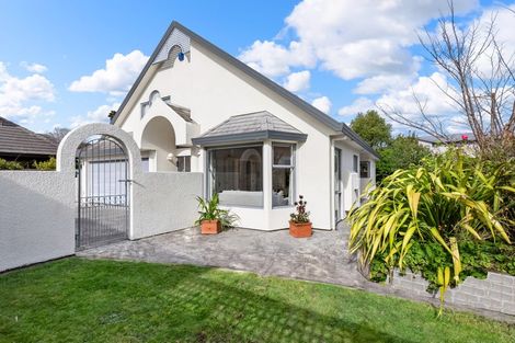 Photo of property in 2/94 Pretoria Street, Hutt Central, Lower Hutt, 5010